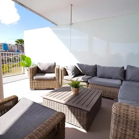 El Higueron. South Beach 4. 3 Bedrooms, Sea Views, Terrace And Pool Apartment *