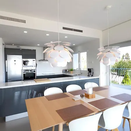 Apartment El Higueron. South Beach 4. 3 Bedrooms, Sea Views, Terrace And Pool *